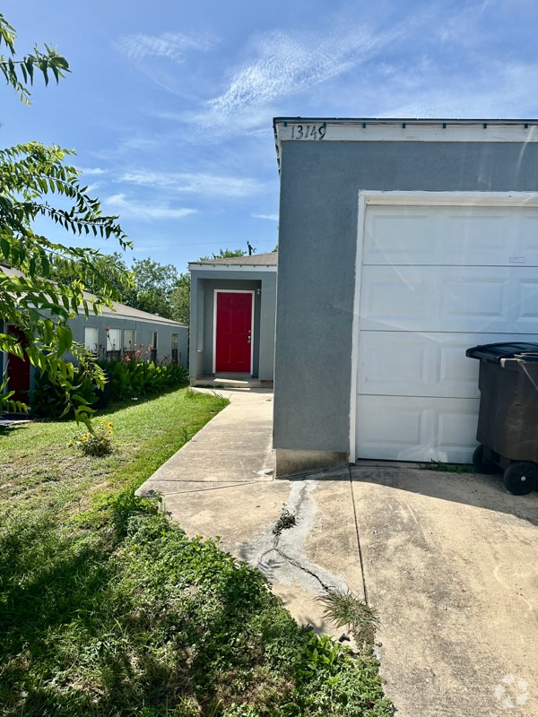 Building Photo - 13149 Independence Ave Rental