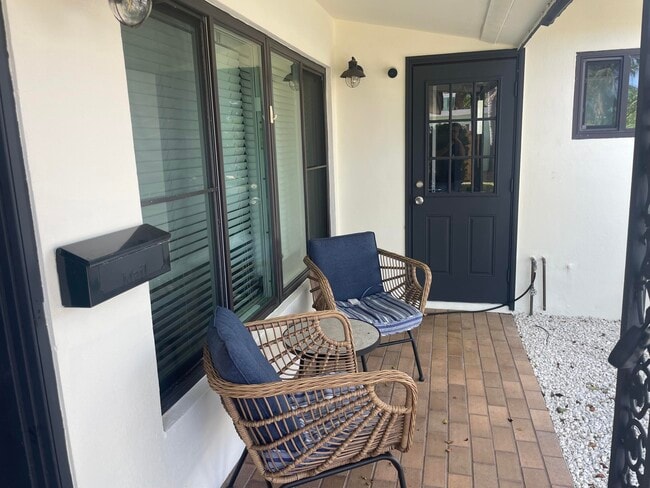 Photo - 2620 NE 19th St