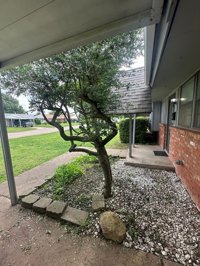Photo - 3 Bed 1.5 Bath