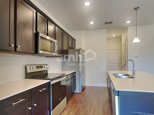 Photo - 2109 Saffron Walden Dr