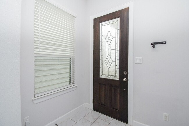 Photo - 1122 Live Oak St