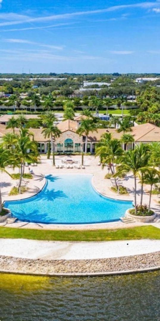 Photo - 229 Vinadio Blvd