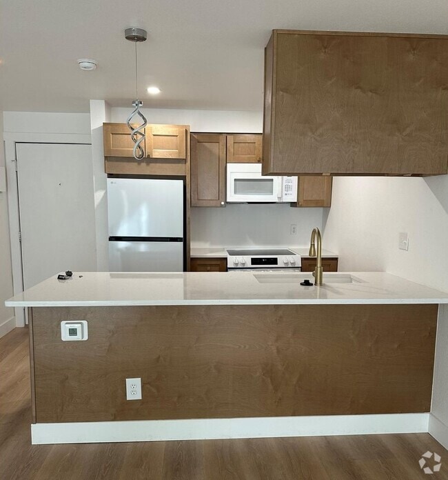 Building Photo - 1065 University Ave Unit 113 Rental