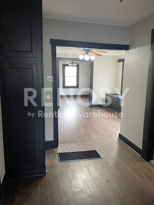 Photo - 576 S Oxford Ave