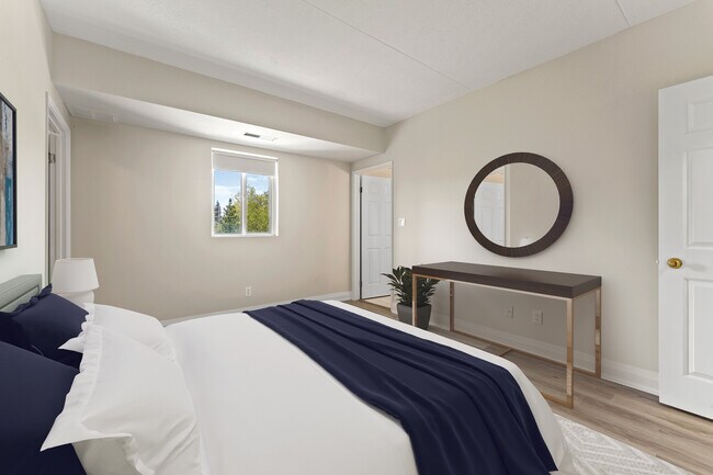 Photo - 283 Bristol St