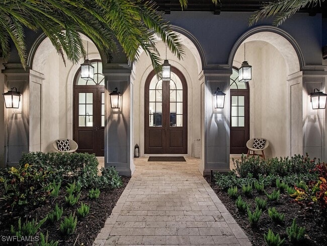 Photo - 740 Banyan Blvd