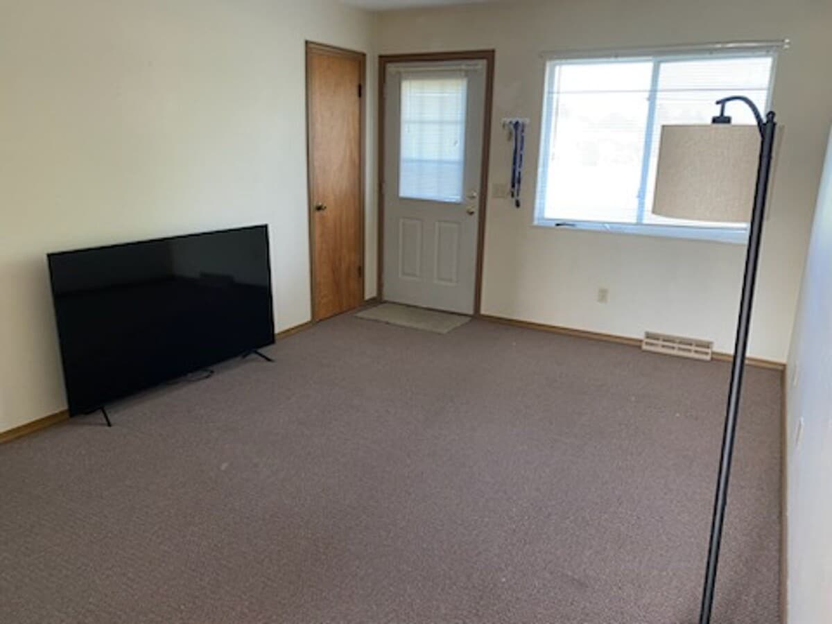 Photo - Two Bedroom One Bath Apartment in Grand Rapids