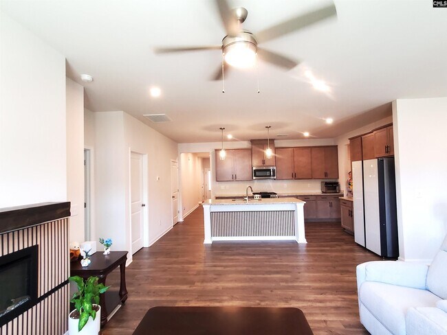 Photo - 351 Chapin Pl Wy