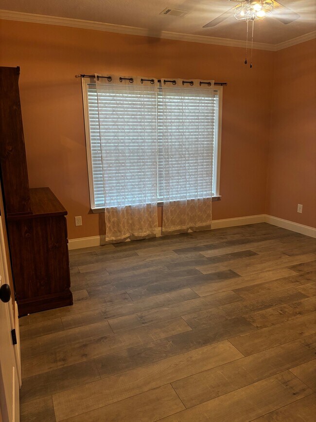 Photo - 114 Nancy Ln