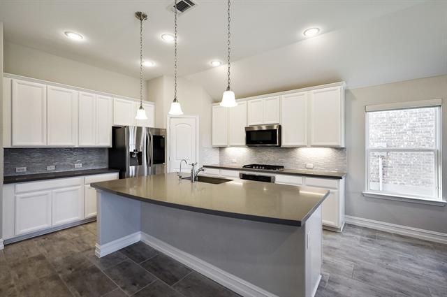 Photo - 2213 Olivia Ln