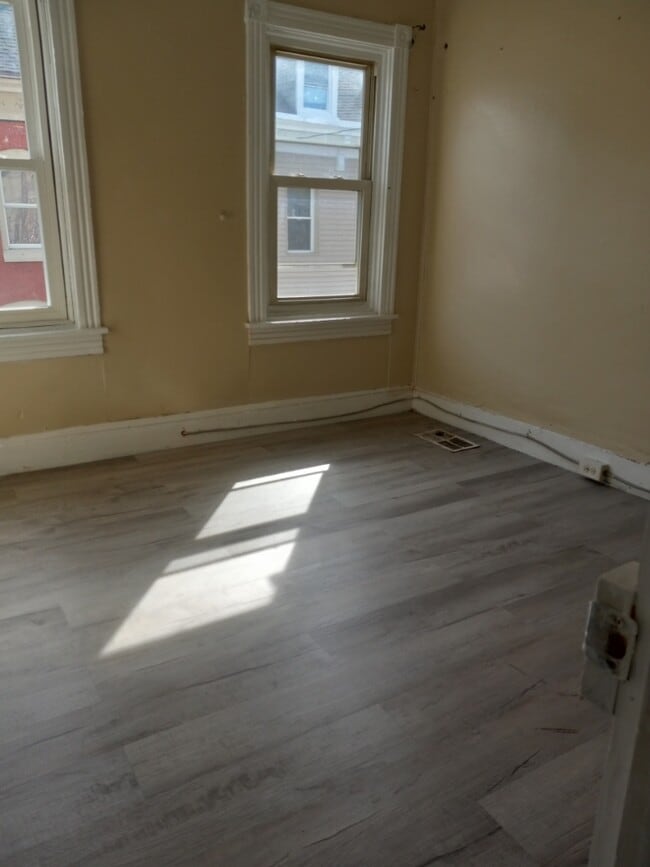 Photo - 227 Hudson St