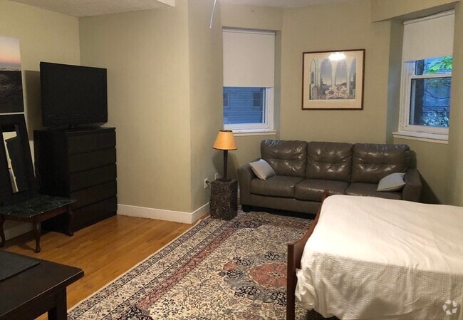 Building Photo - 318 Tappan St Unit A Rental