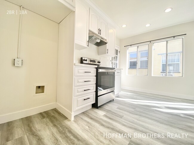 Photo - 441 1/2  N Hayworth Ave -A Unit A