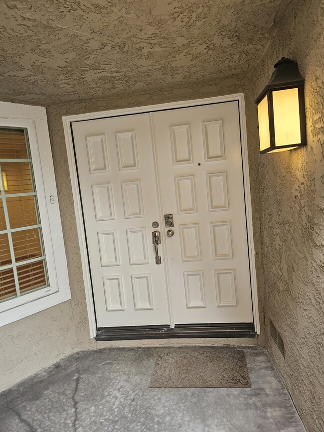 Photo - 25 Weepingwood