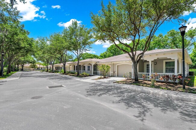 2011 Villa Sites Dr