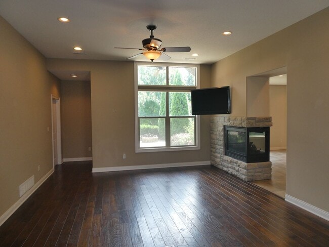 Photo - Beautiful Home in Thornbrook