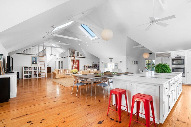 Photo - 7470 Sound Ave Unidad ID1261530P