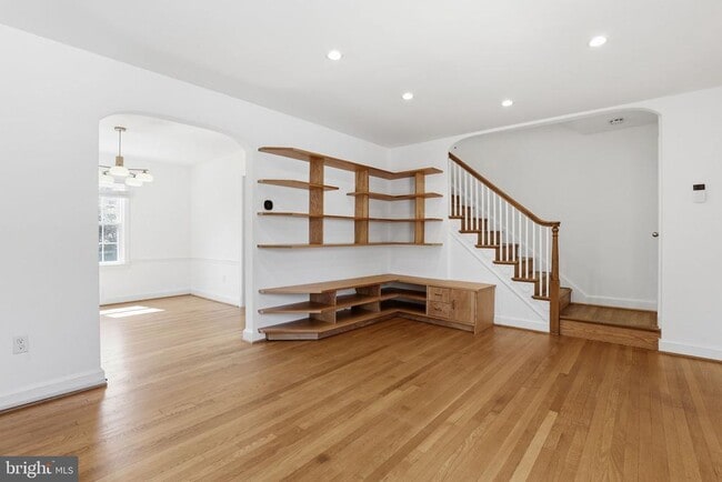 Photo - 618 Wayne Ave