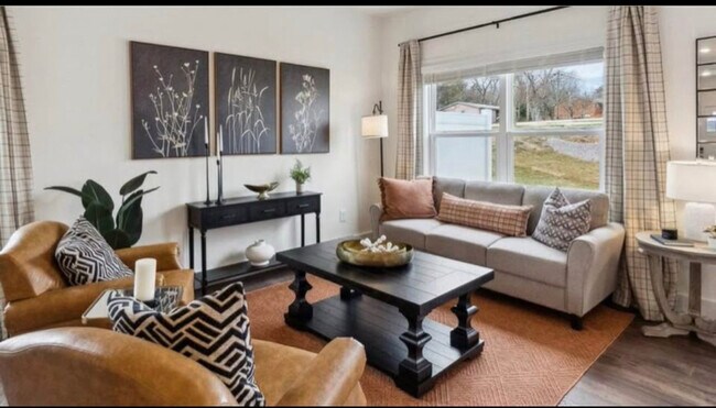 Photo - 3543 Bisham Wood Ln