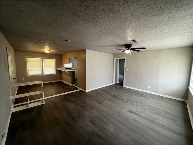 Photo - 5727 Doolittle Blvd