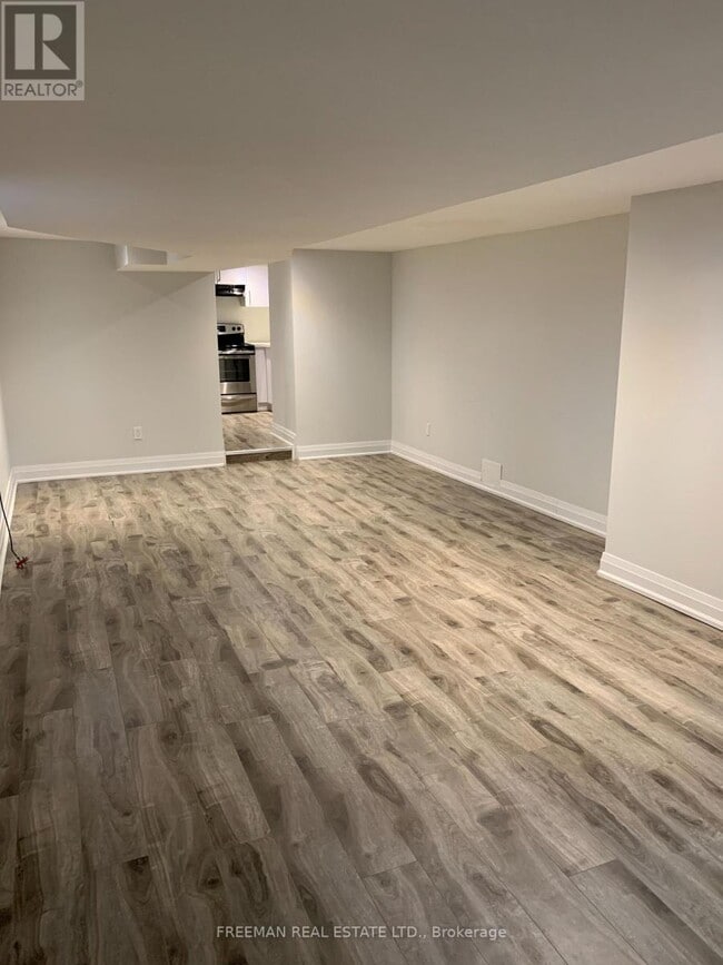 Photo - 642 Gladstone Ave