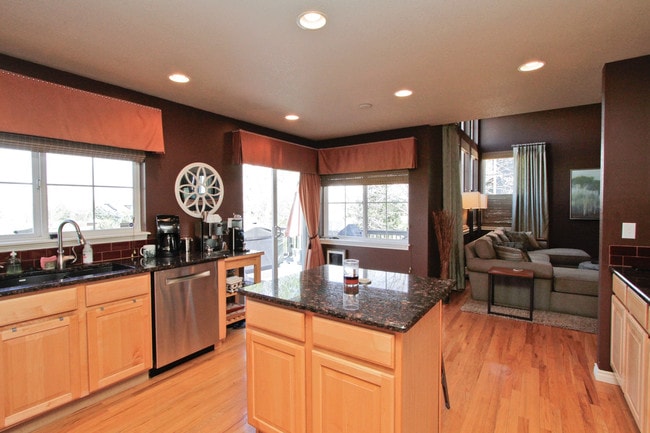 Photo - Beautiful 4BD/3.5BA Indian Peaks Home on Golf Course with Views!