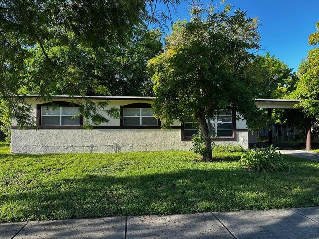 Building Photo - 3150 NW 3rd St Rental