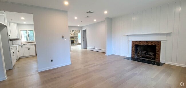 Building Photo - 76 Havemeyer Ln Rental