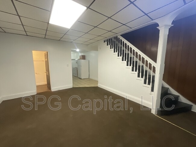 Photo - 266 W Jackson St