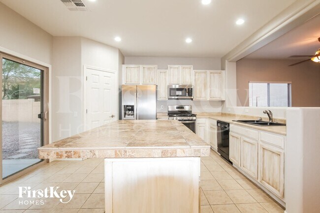 14210 W Mauna Loa Ln