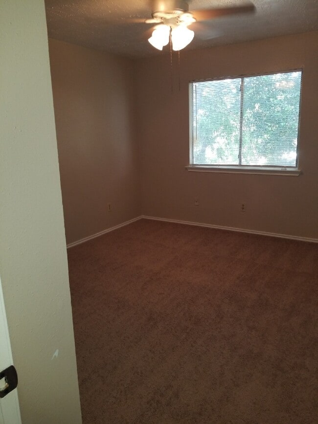 Photo - 7902 Arbor Glen Rd