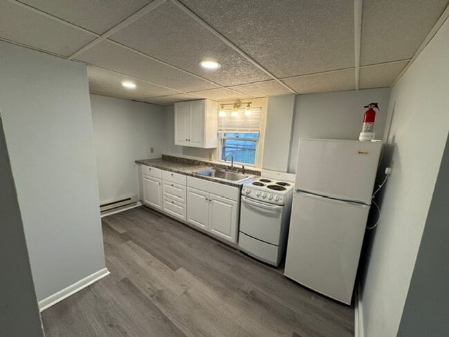 Photo - 27 Berwin St Unit 27 Berwin Apt 1