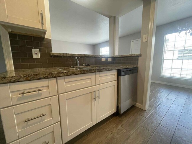 Photo - 1905 Back Bay Dr