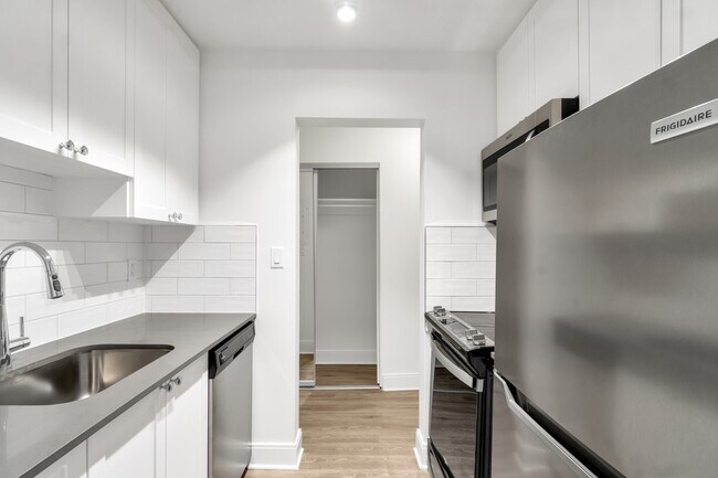 Photo - 1233 Fairfield Road