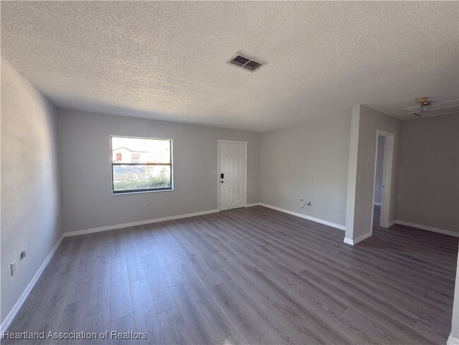 Photo - 451 Las Palmas Cir