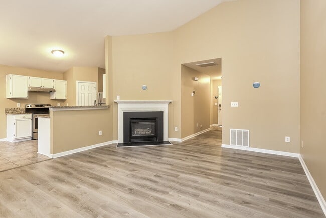 Photo - 3770 Thornaby Cir