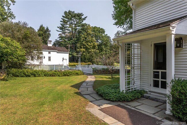115 River Rd