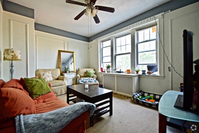 Building Photo - 1691 Commonwealth Ave Unit 22 Rental