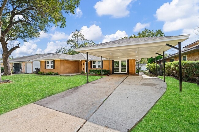 Photo - 855 Judiway St Casa