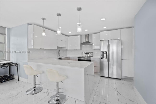Building Photo - 2750 NE 183rd St Unit #2603 Rental