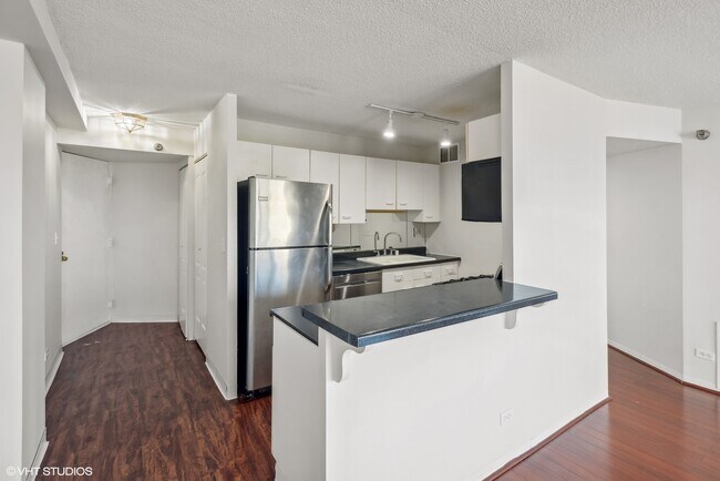 Photo - 1309 N Wells St Unit 1107