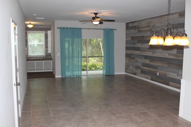 Photo - 10537 Lake Montauk Dr