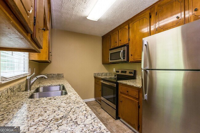 Photo - 35 Mission Ridge Dr SW