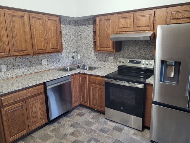 Photo - 11719 21 Mile Rd