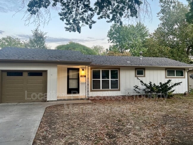 Photo - 1934 Emerald Dr