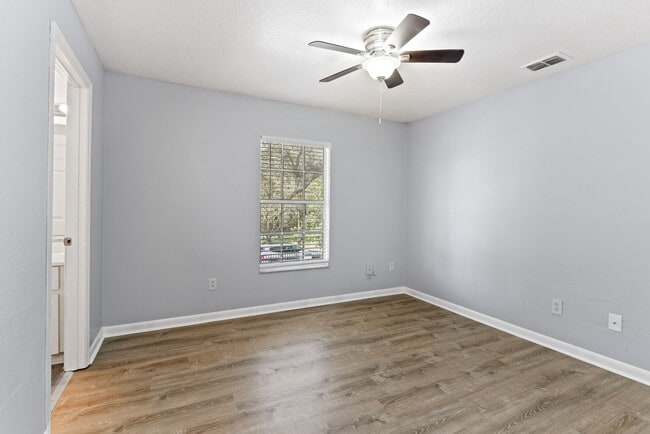 Columbia Park Apartments