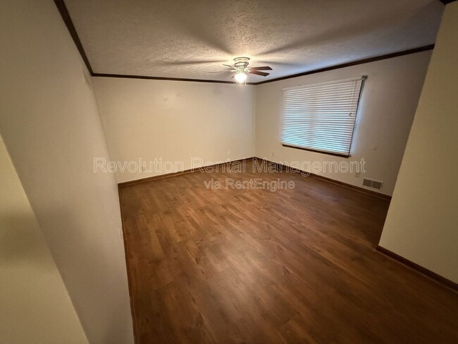 Photo - 500 Terry Dr