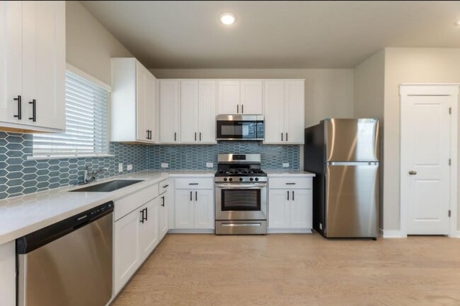 1527 Fenton Hill Dr