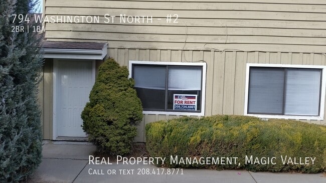 Building Photo - 794 Washington St N Unit #2 Rental