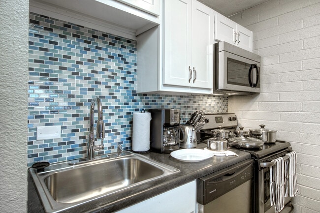 Photo - Spring Leaf Apartments